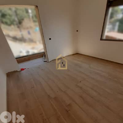 Apartment for sale in Baabdat SM152 شقة للبيع في بعبدات