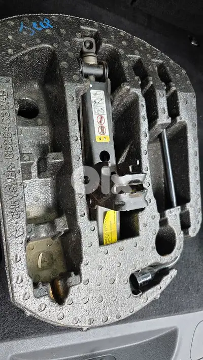 cherokee car lift jack عفريت