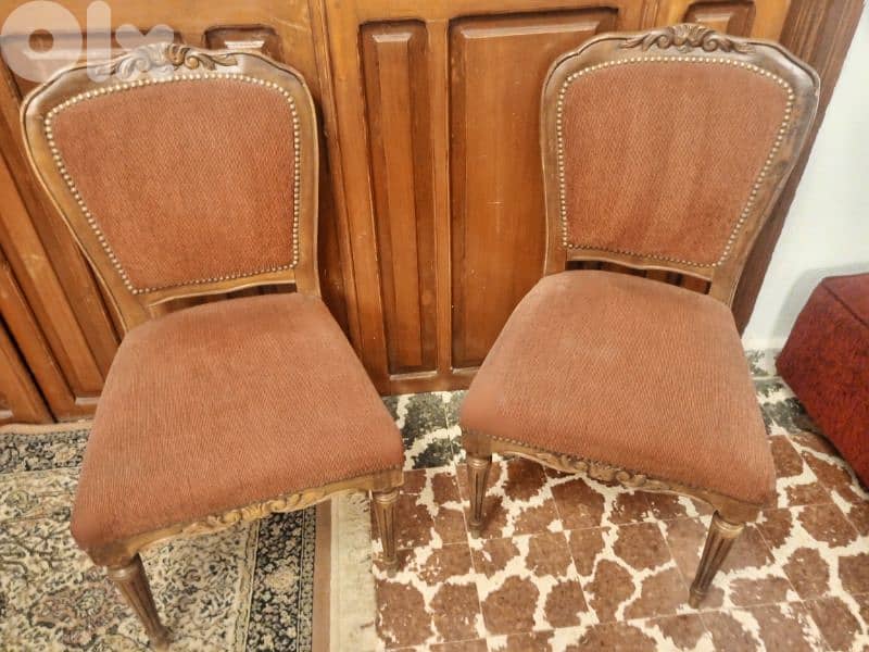 classical chairs 0