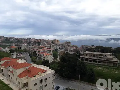 شقة ارضية مع حديقة 237 m² للبيع في بحمدون المحطة شقة ارضية مع حديقة 237 m² للبيع في بحمدون المحطة
