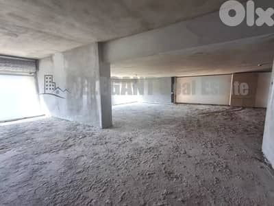 Huge Showroom | High End Finishing | for Rent| Down Town | Prime Locat