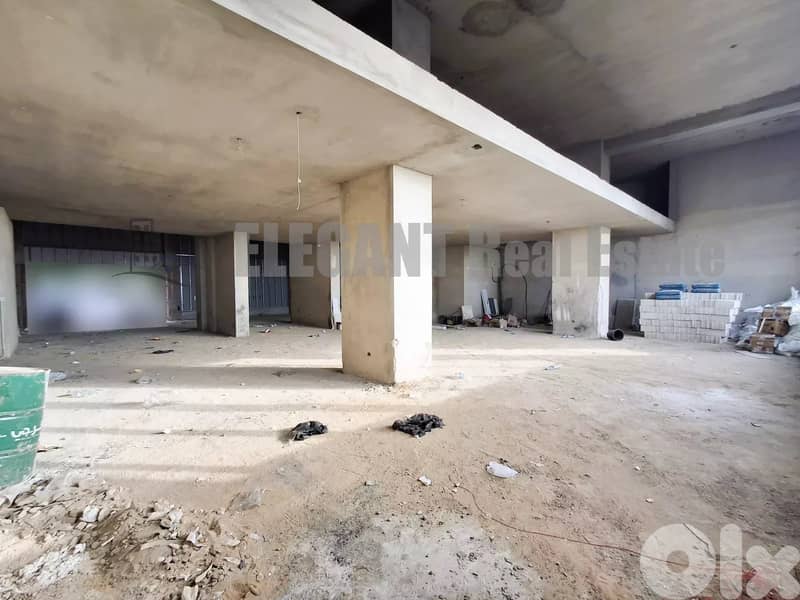 Spacious Showroom | Full Sea View | Prime Location | for Rent | Manara 0