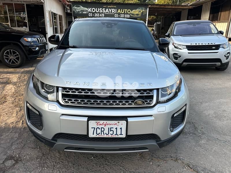 Land Rover Evoque dynamic HSE  2017clean car fax  California 0