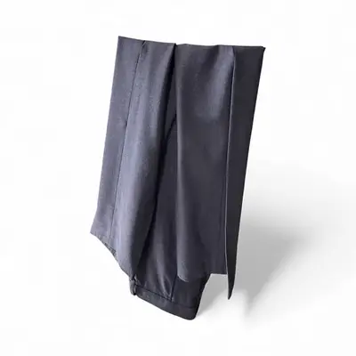 HUGO BUSS SUIT 400$ ( LIKE NEW)