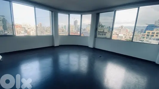 Large open space office corporate bld badaro