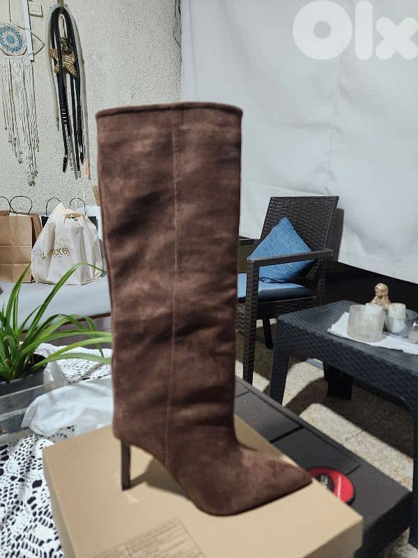 Velvet boots 1