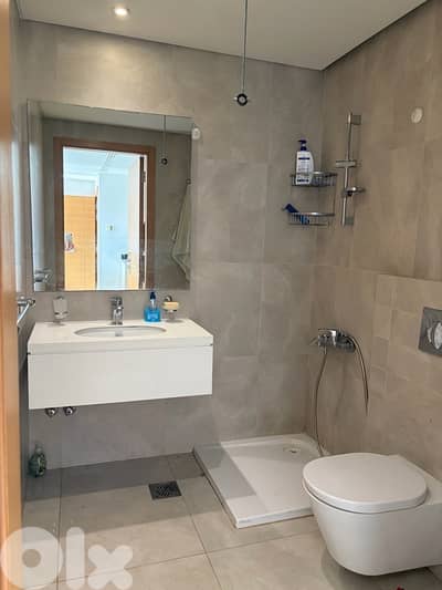 one bedroom apartment for rent - waterfront ( Dbayeh )