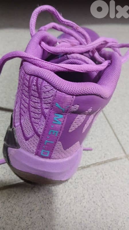 basketball shoes 0