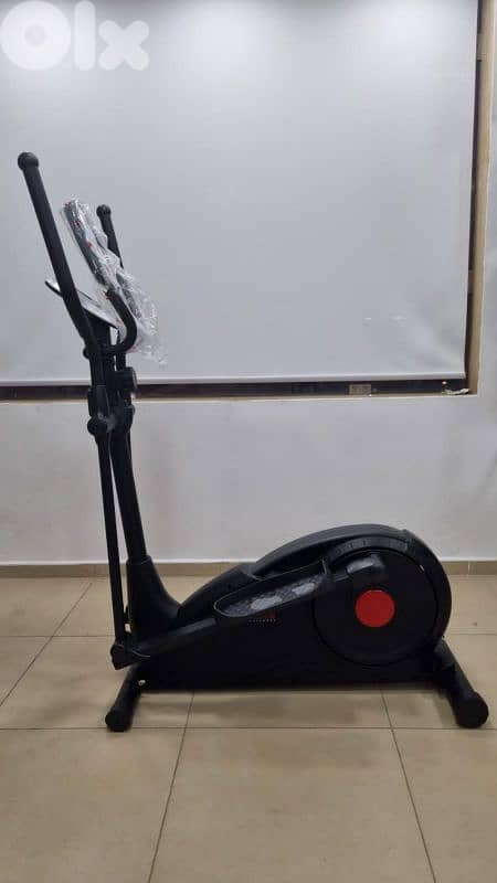 Elliptical Machine مكينة رياضة 0