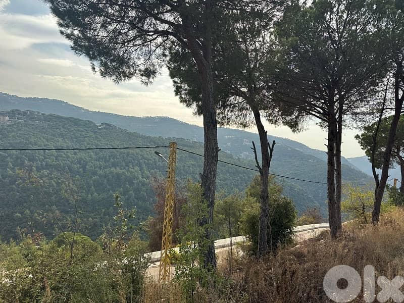 Land for Sale in Ouyoun Broumana 1526m2 ارض للبيع في العيون برمانا 2