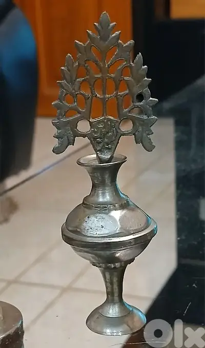 Perfume bottle