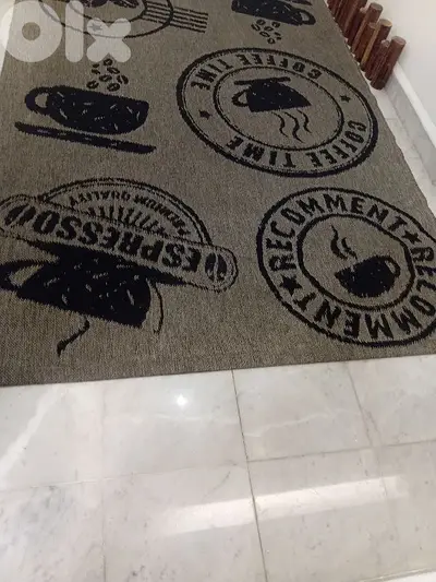 سعرو 25$،  شبه جديد
