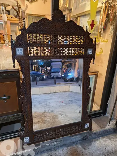 مراية شرقية انتيك حفر يد رائع جدا حجم كبير فخمة