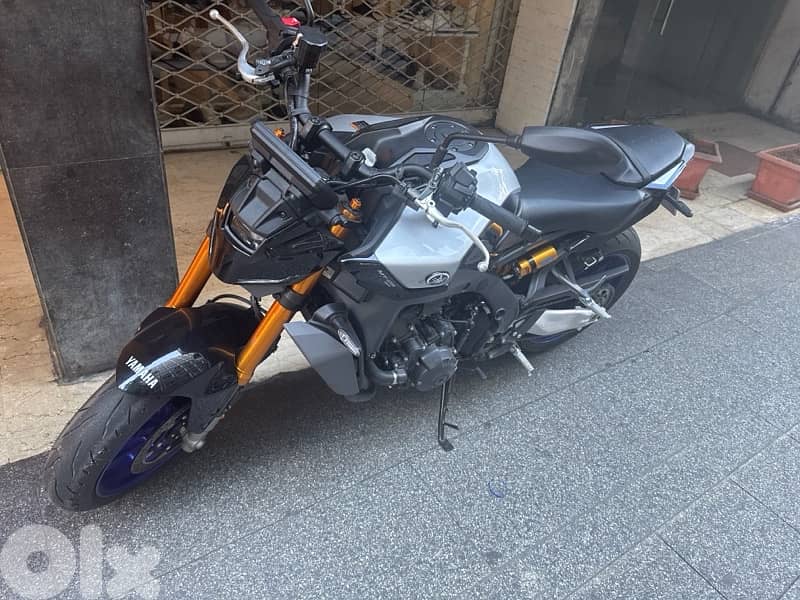 yamaha mt 09 sp 2025     980km only!  71090901 0