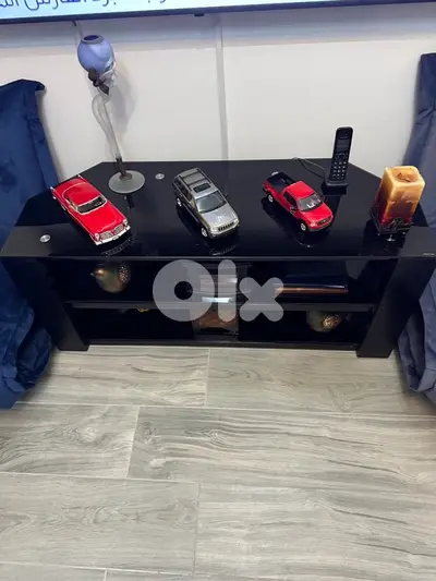 glass and wood TV stand