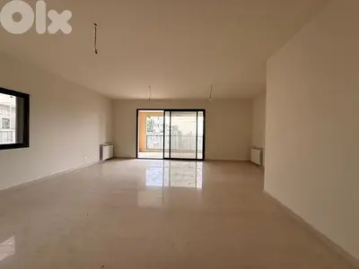 Jal el Dib 190 sqm | Prime location | Balcony