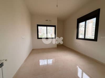Jal el Dib 190 sqm | Prime location | Balcony