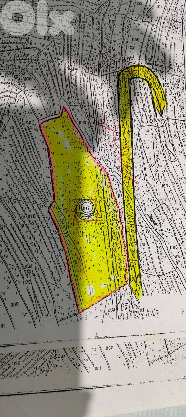 Exclusive Plot with Panoramic Views in a Calm, Prestigious Area 4