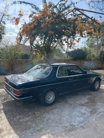 Mercedes-Benz 230 coupe 1977
