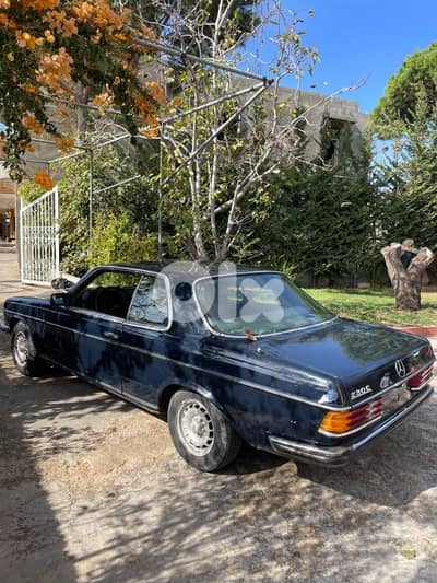 Mercedes-Benz 230 coupe 1977