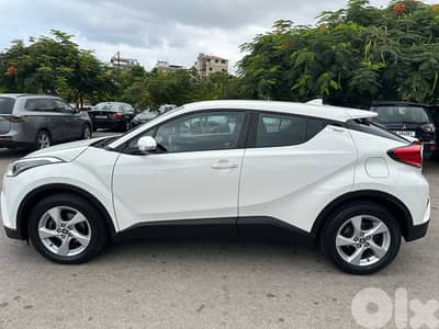 Toyota C-HR 2017 AWD switzerland   source