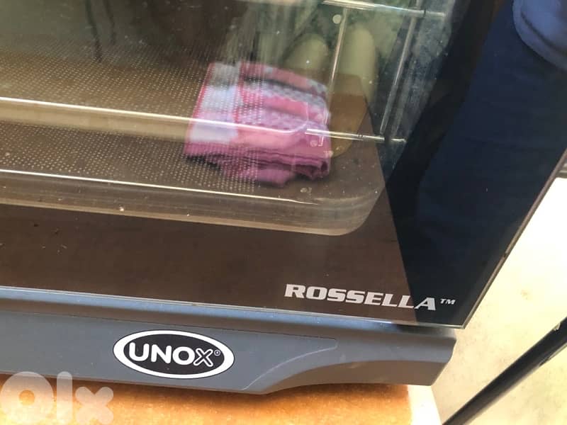 Croissant oven and croissant heater 5
