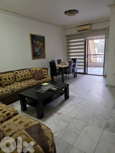 شقة للايجار في عين المريسة Apartment for rent in Ain el Mreisseh
