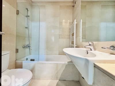 Apartment For Sale In Hamra Over 200 Sqm | شقة للبيع في الحمرا