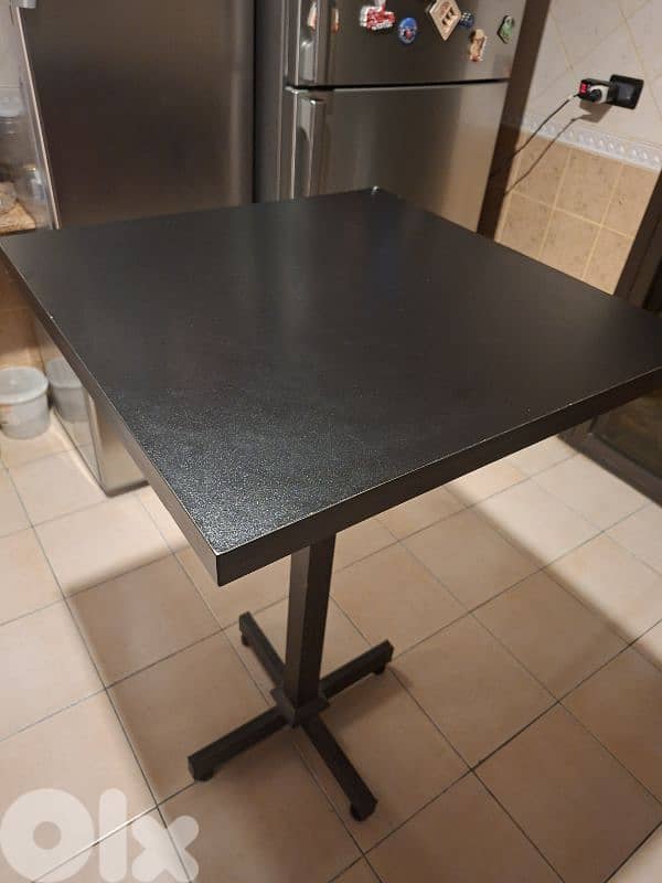 square Table 0