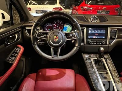 Porsche Macan GTS 2017  (Carbon Fiber Package)
