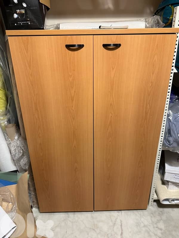 cabinet 0