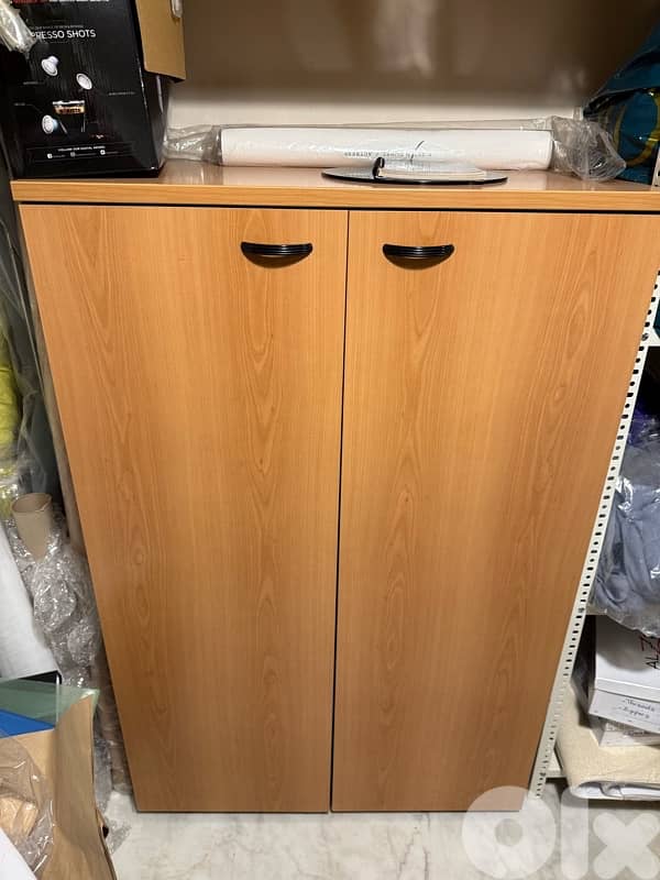 cabinet 1