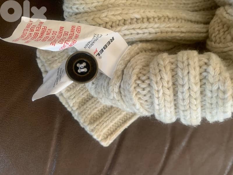 Wool sweater 2