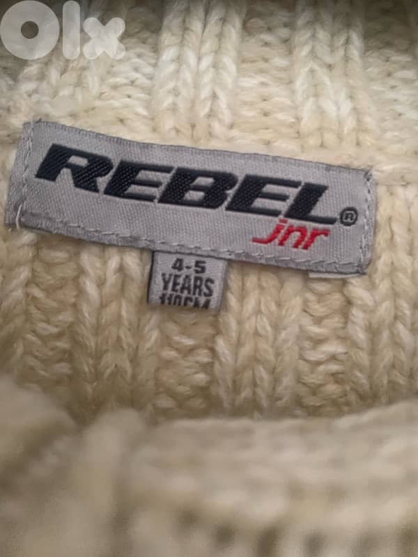 Wool sweater 4