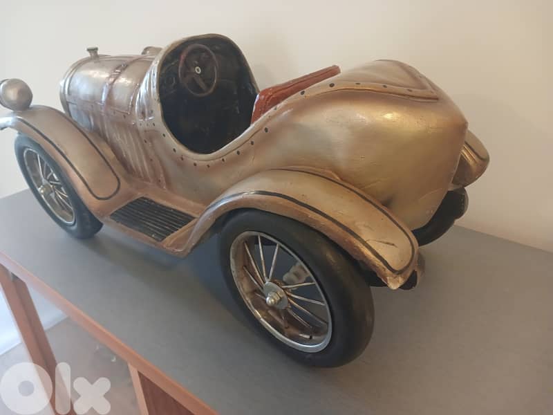 Vintage car 2