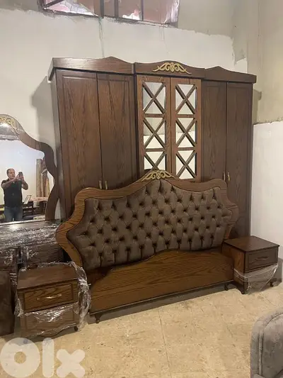 اوضة نوم شغل توصاية ملبسة قشرة سنديان شبه جديدة