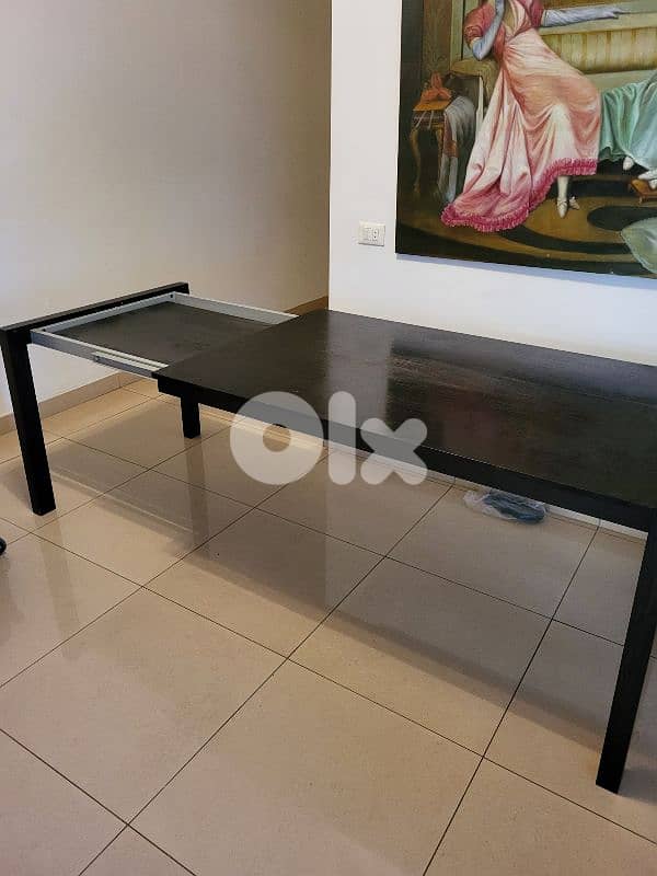 Dinning room table 0