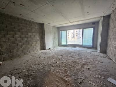 Office in Tower 44 for rent مكتب للايجار
