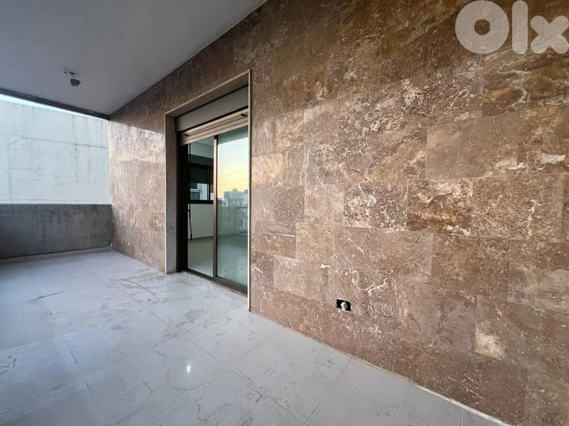 RWK228RM - Well-Maintained Apartment for Sale in Adonis 0
