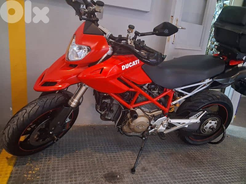 Ducati Hyprmotard 1100S 0