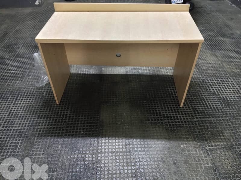 Desk like new 2