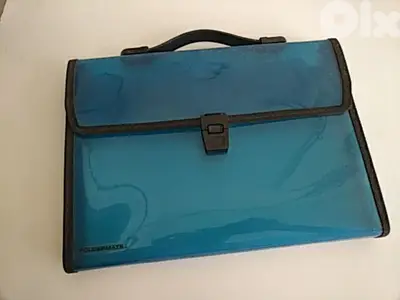 Folders suitcase - Not Negotiable