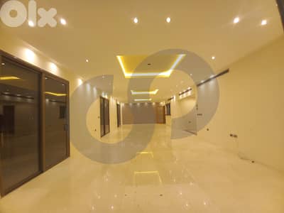 calm & prestigious area, ramlet el bayda/رملة البيضاء REF#HU128986