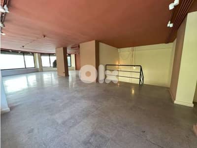 Showroom for Rent in Clemenceau