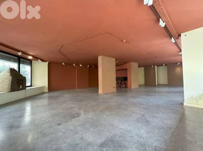 Showroom for Rent in Clemenceau