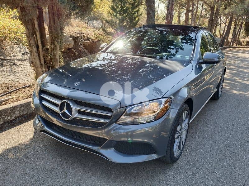 Low mileage Mercedes-Benz C300 2018 4Matic Vin: WDDWF4KB6JR410237 0
