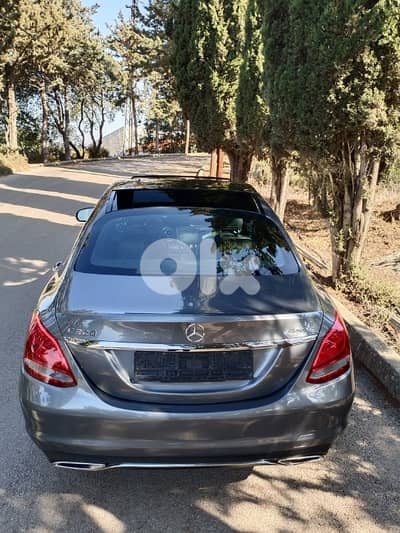 Low mileage Mercedes-Benz C300 2018 4Matic Vin: WDDWF4KB6JR410237