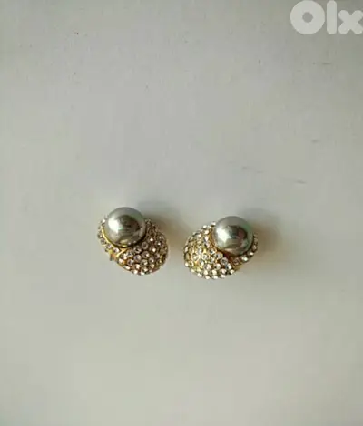 Strass pearl earrings - Not Negotiable