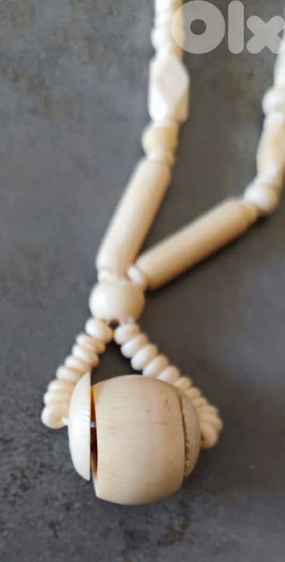 vintage carved bone necklace 0
