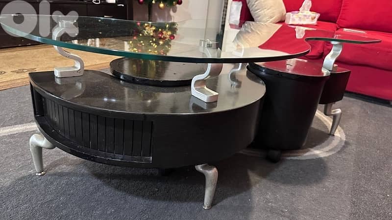 S shaped table 3